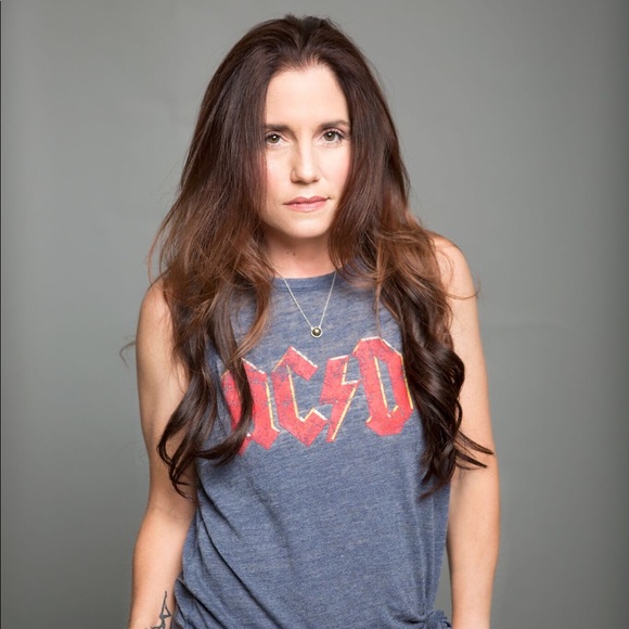 Meet your Posher, Nancy - Picture 2 of 2